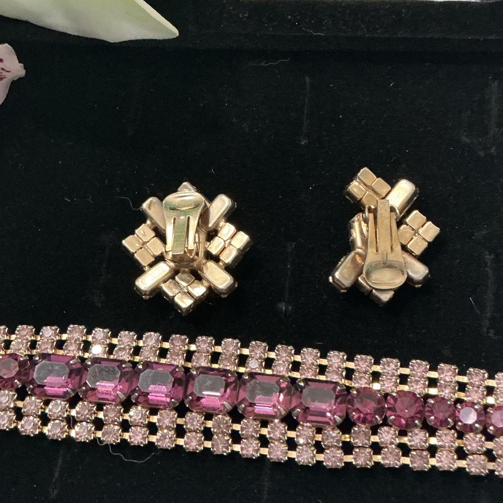 Vintage Elegant Purple Crystal Bracelet and Clip-On Earring Set - Picture 2 of 3